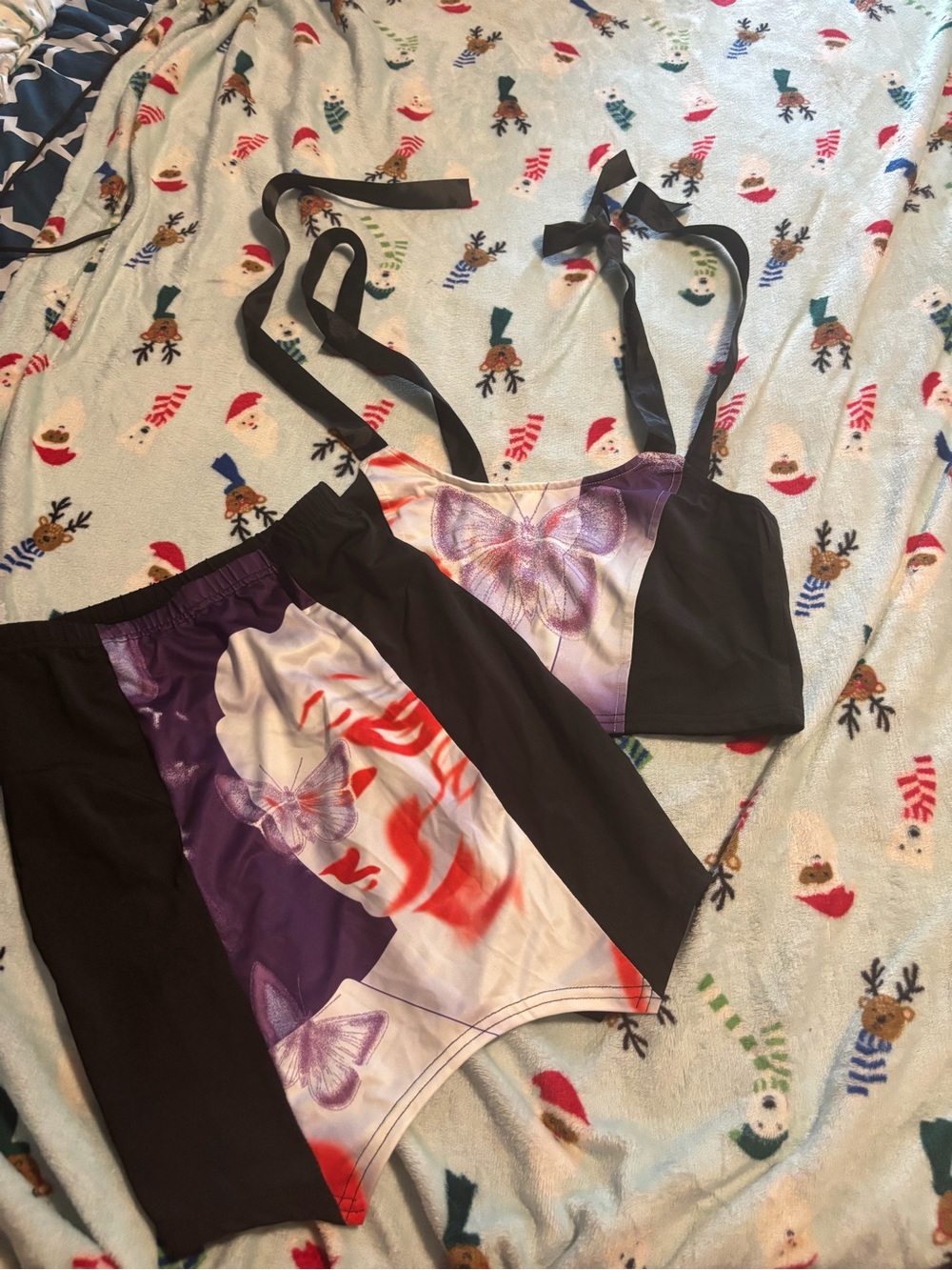 Xs women skirt and crop top
